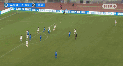 起长传反击, 武汉车谷江, https