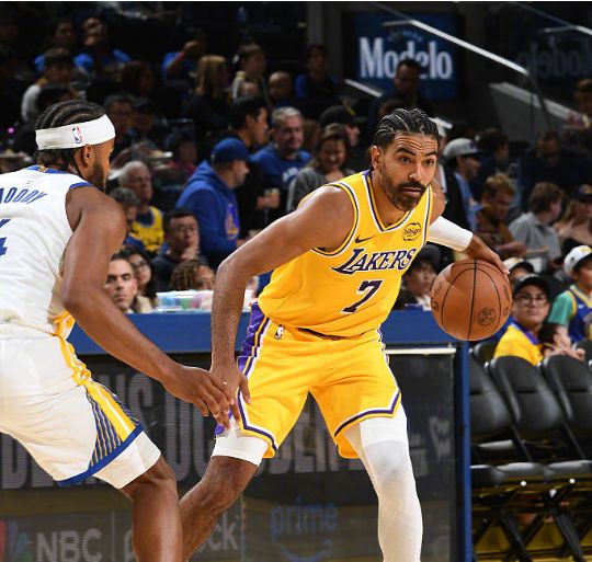 src, 库里半场, 库斯