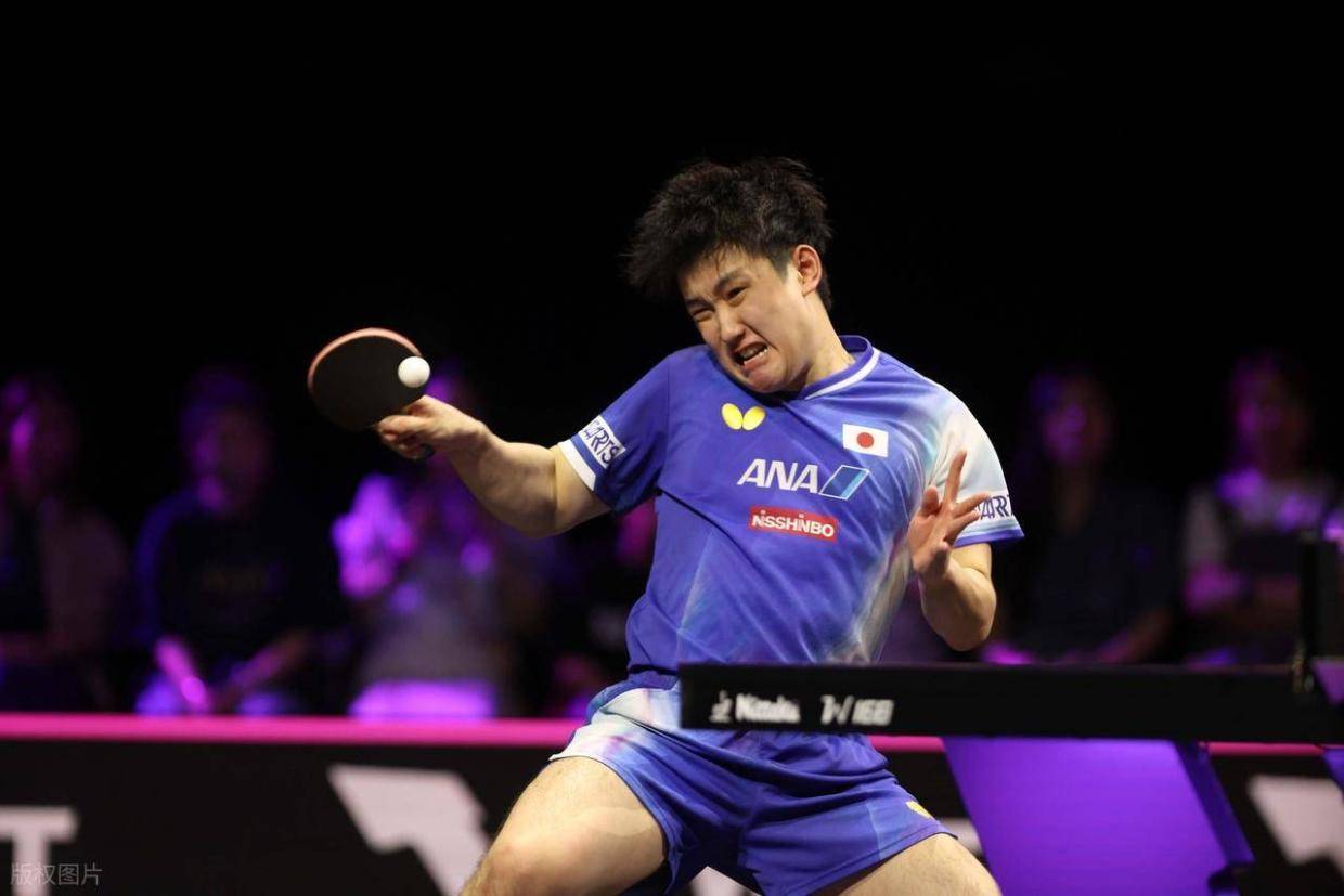 凭借反手大, 强的实力, 出战